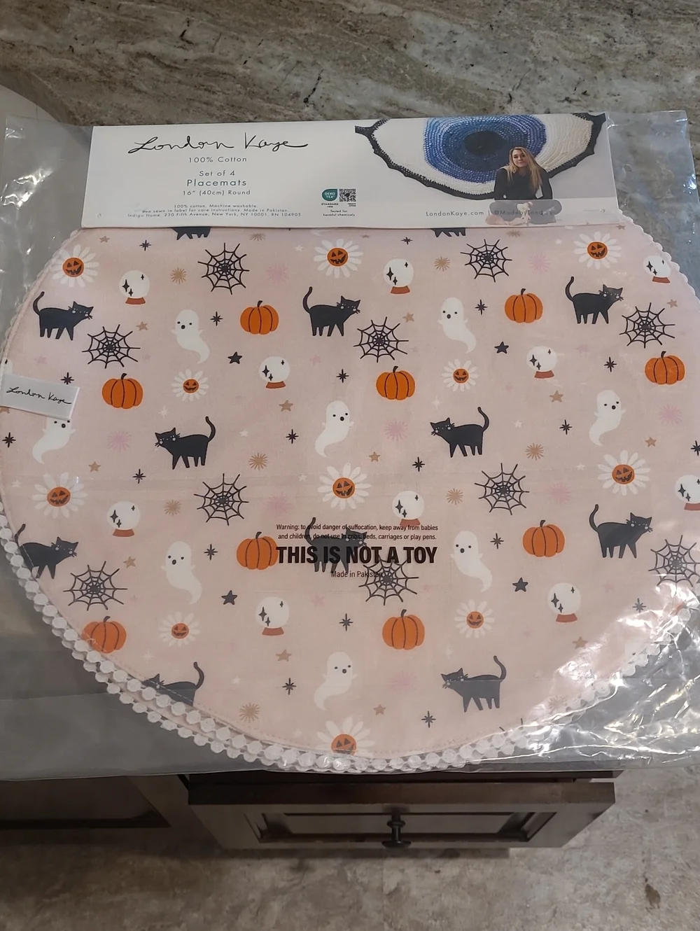 London Kaye Halloween Placemats Set of 4 Pink Ghost Cat Pumpkin Round NWT